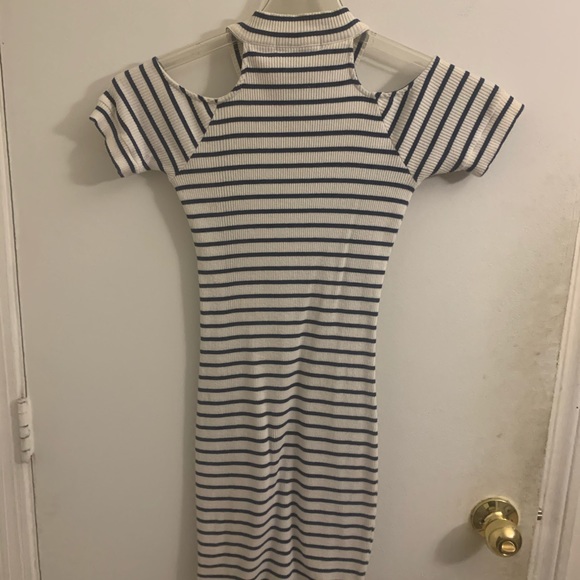 Mini dress - Picture 2 of 3